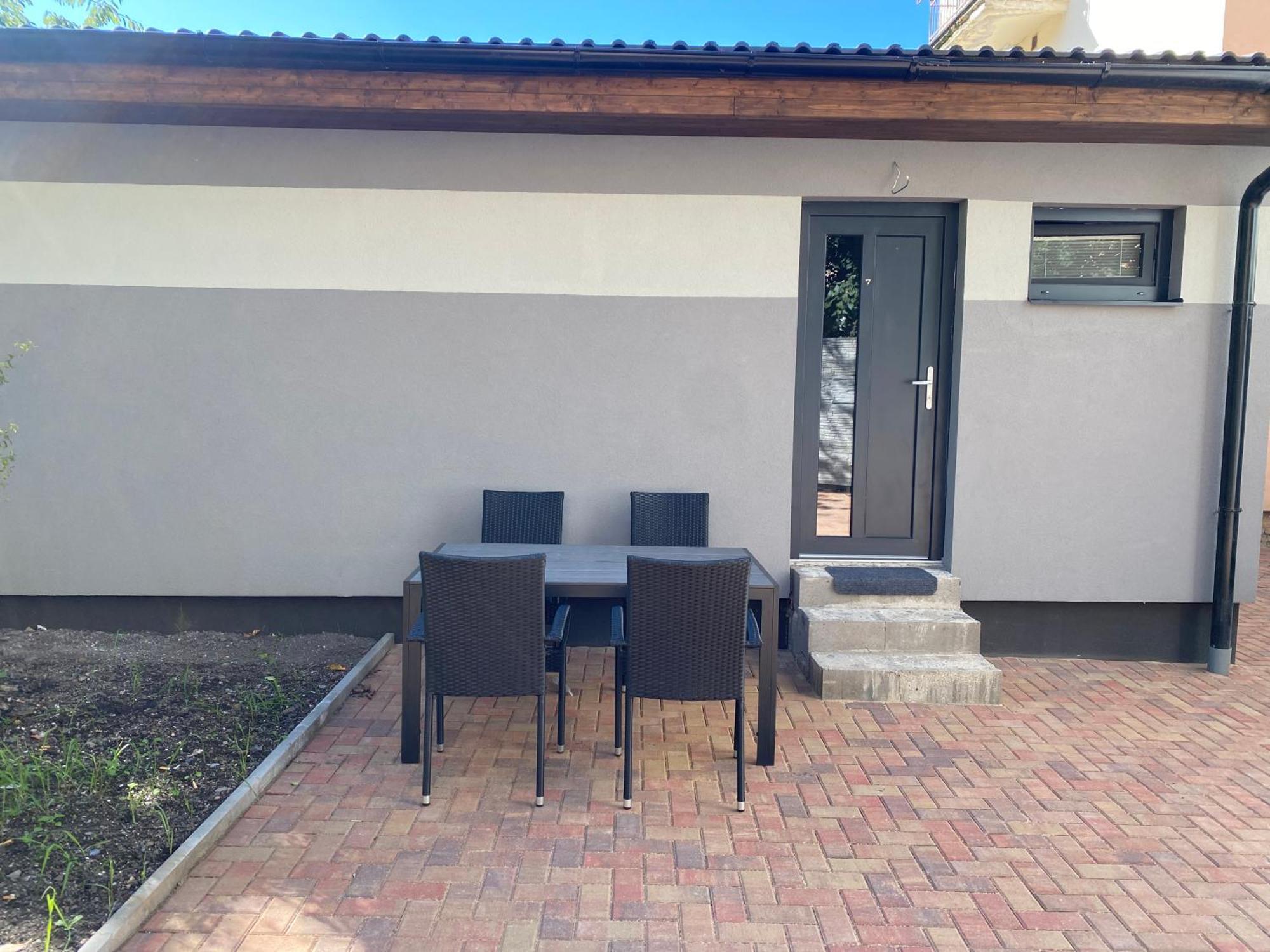 Cerna Ruze - Apartman 7 Plzen Bagian luar foto