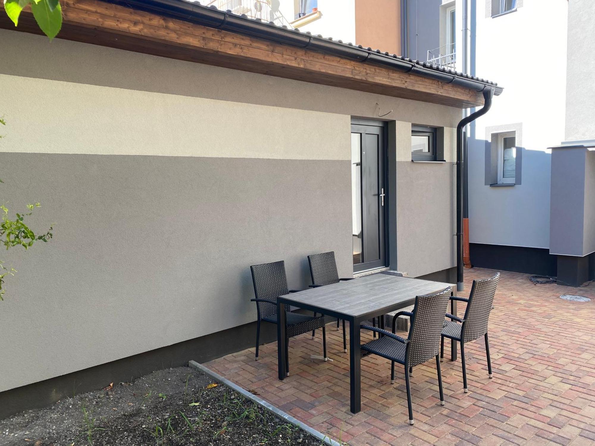 Cerna Ruze - Apartman 7 Plzen Bagian luar foto